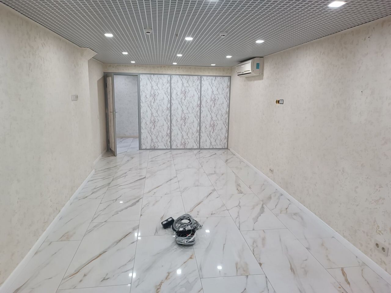 Монтаж потолков грильято